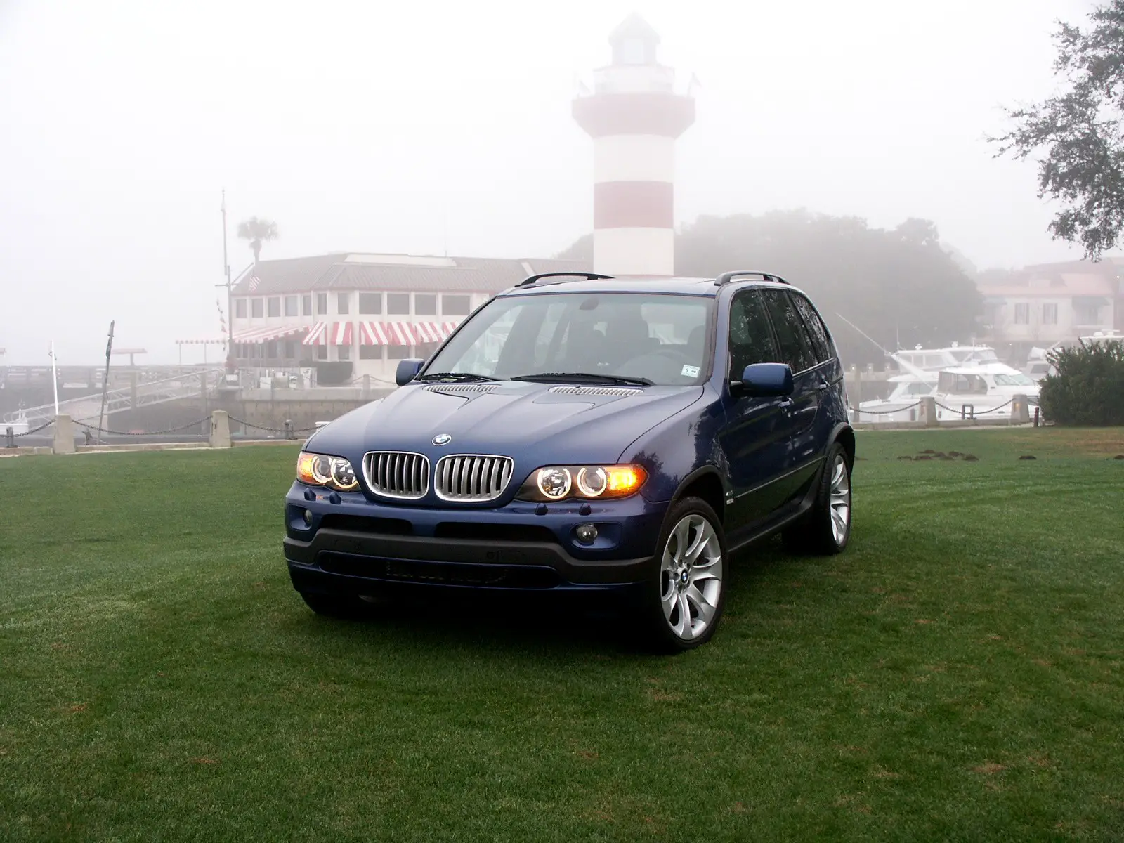 2005 bmw x5 4.8 is review